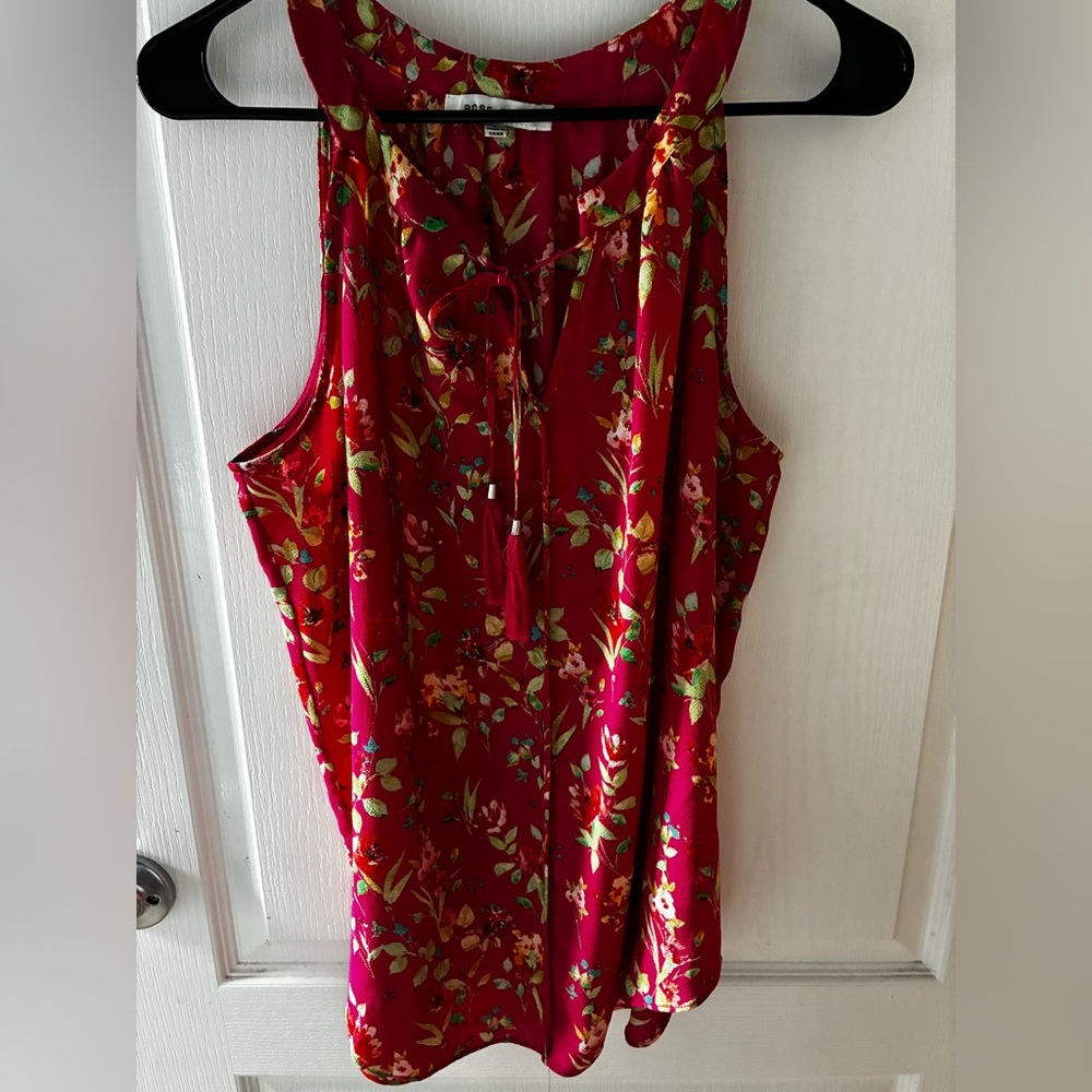 Rose+Olive beautiful sleeveless blouse